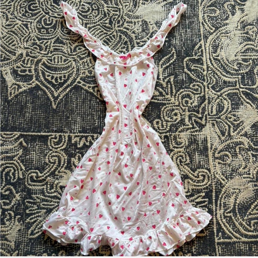 Vanity Fair White and Pink Heart Dress